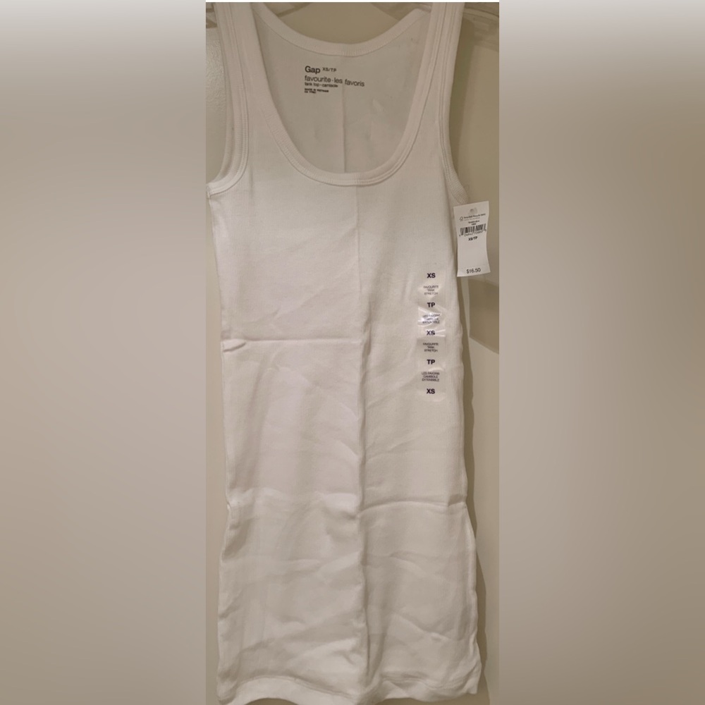 GAP - Women’s Essential Tank Top (white, size XS)